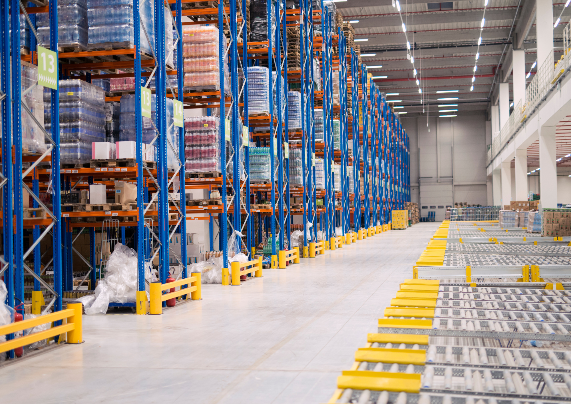 5 beneficios de los racks industriales en tu almacén – Ofiracks México